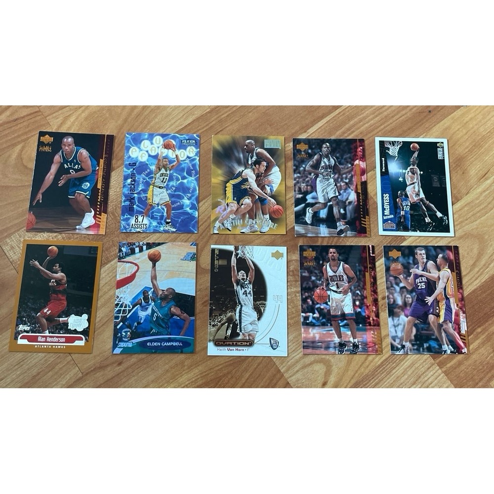 10 NBA Basketball Cards 
Good‎ condition